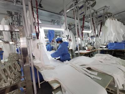 緊急轉產!桓臺牛仔服生產企業全力生產防護用品